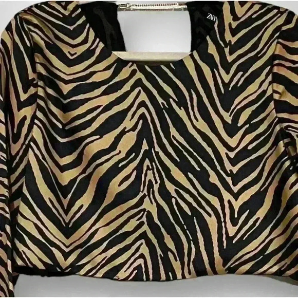 Zara Women's CropTop Blouse Black Brown Animal Print Back Chain Size Small - Picture 12 of 13
